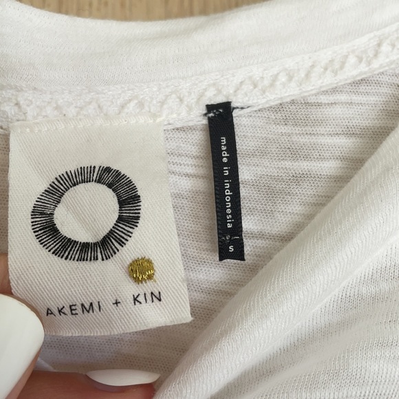 Anthropologie - Akemi & Kim White TShirt - Picture 4 of 5